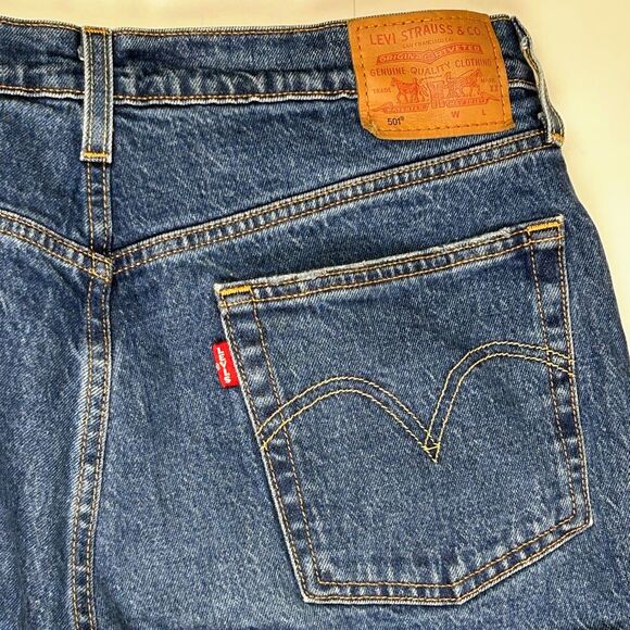 Levi's Premium 501 Cropped Straight Jeans Charleston Fun Blue Denim Raw Hem s 31 - Picture 6 of 15